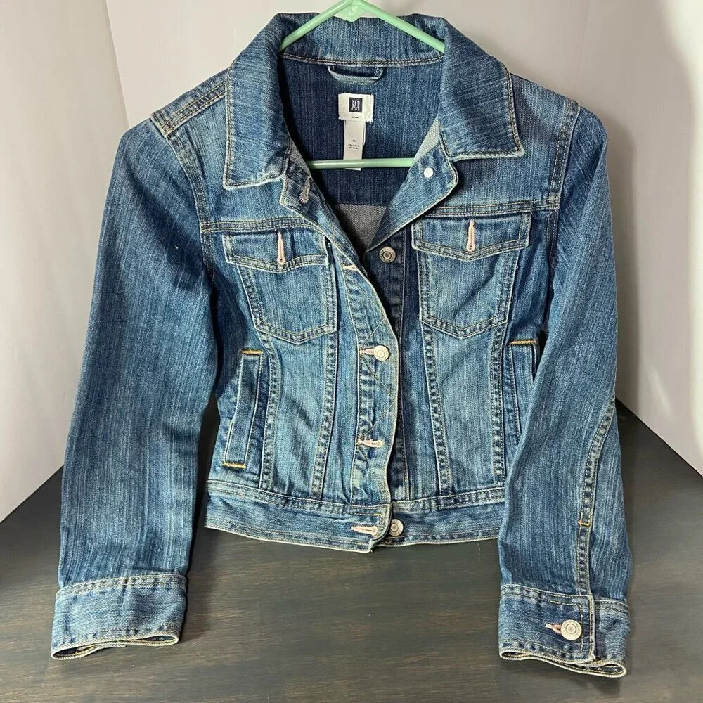 GAP Denim Jacket – Size XL Youth – Medium Wash – Classic Trucker Style